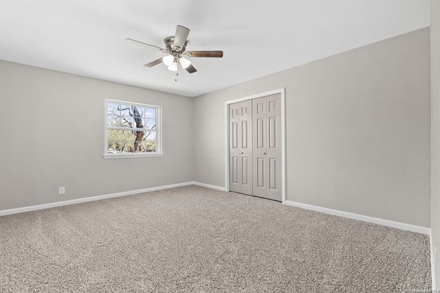 113 crestline, Pleasanton, TX 78064