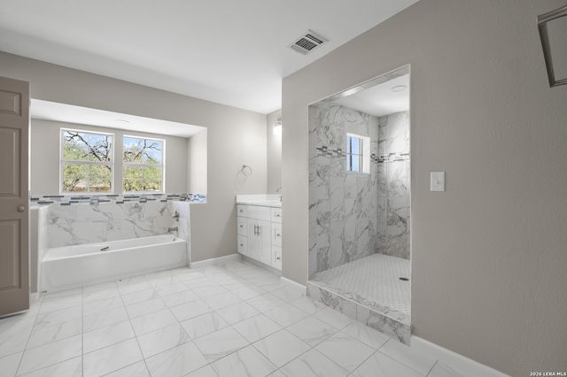 113 crestline, Pleasanton, TX 78064