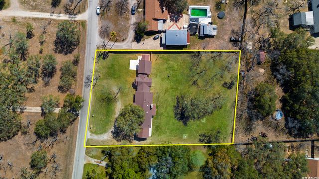 113 crestline, Pleasanton, TX 78064