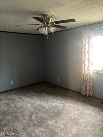 1436 Forrest Drive, Barberton, OH 44203