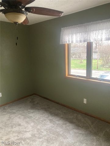 1436 Forrest Drive, Barberton, OH 44203