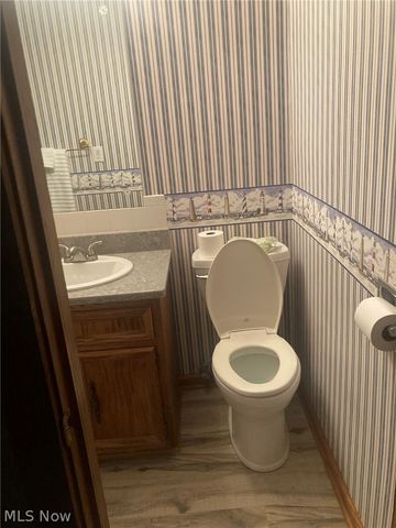 1436 Forrest Drive, Barberton, OH 44203