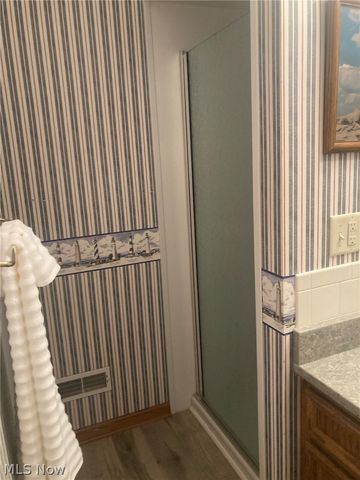 1436 Forrest Drive, Barberton, OH 44203