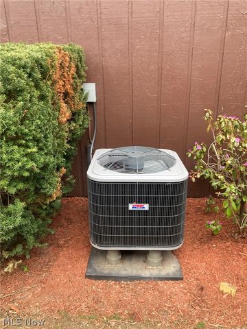 1436 Forrest Drive, Barberton, OH 44203