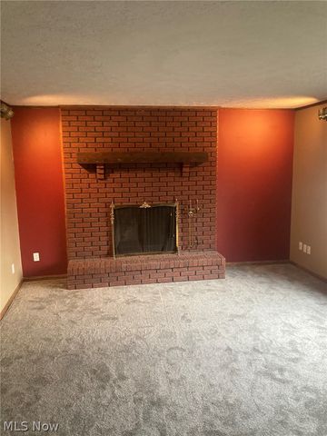 1436 Forrest Drive, Barberton, OH 44203