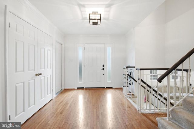 9805 DOULTON CT, Fairfax, VA 22032