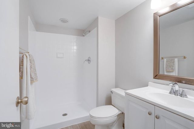 9805 DOULTON CT, Fairfax, VA 22032