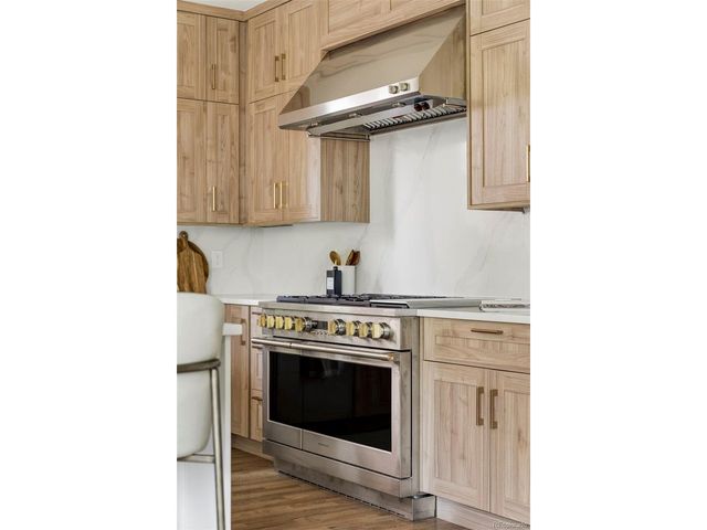 8494 E 28th Ave, Denver, CO 80238