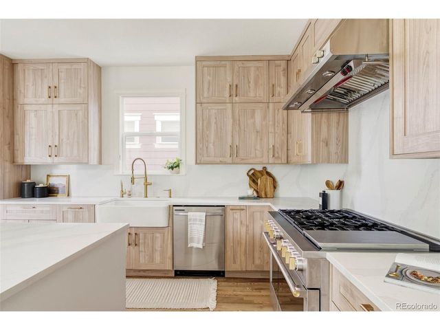 8494 E 28th Ave, Denver, CO 80238