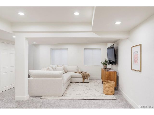 8494 E 28th Ave, Denver, CO 80238