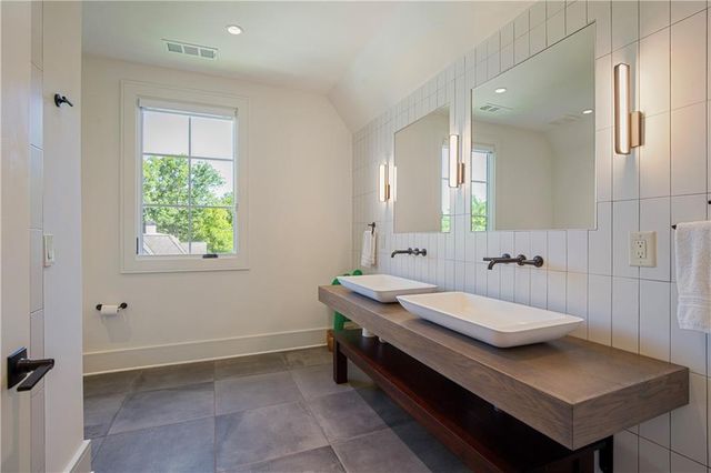 840 Kenry Court, Atlanta, GA 30342