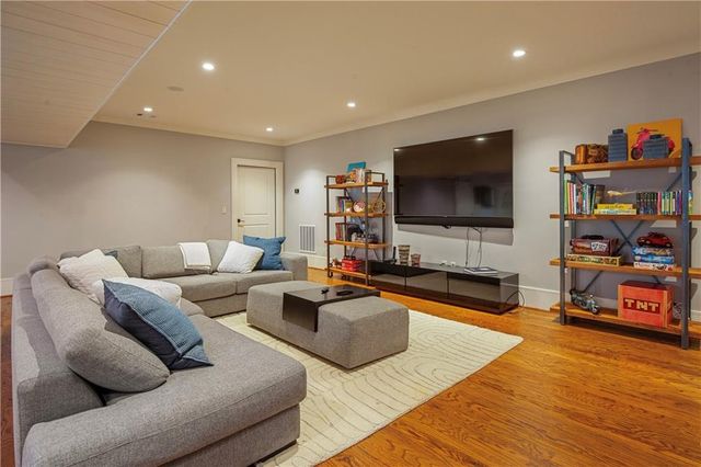 840 Kenry Court, Atlanta, GA 30342