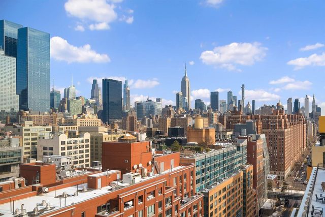 555 W 22nd St Apt 19AW, New York City, NY 10011