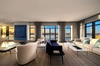555 W 22nd St Apt 19AW, New York City, NY 10011