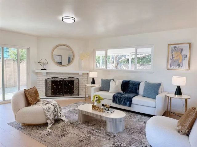 15505 La Valle Street, Sylmar, CA 91342