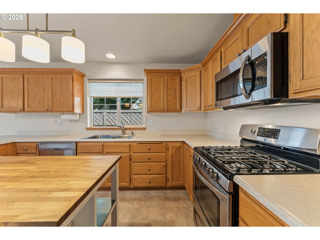 2188 MARIE Dr, Grants Pass, OR 97526