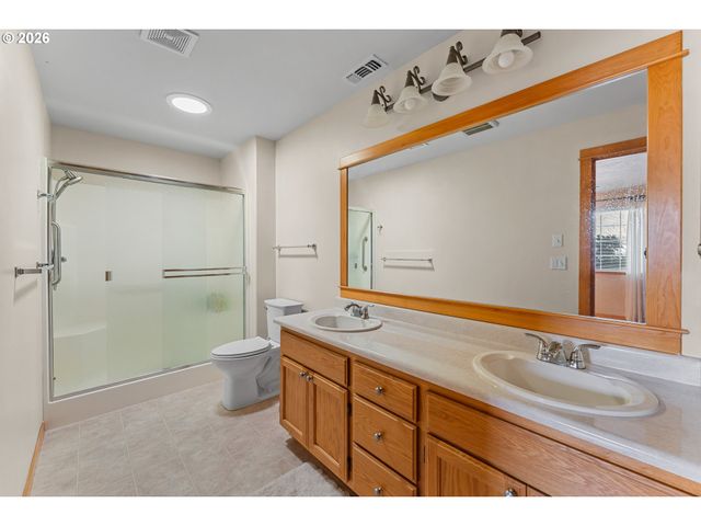 2188 MARIE Dr, Grants Pass, OR 97526