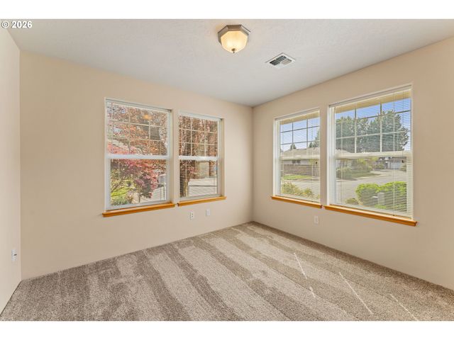 2188 MARIE Dr, Grants Pass, OR 97526