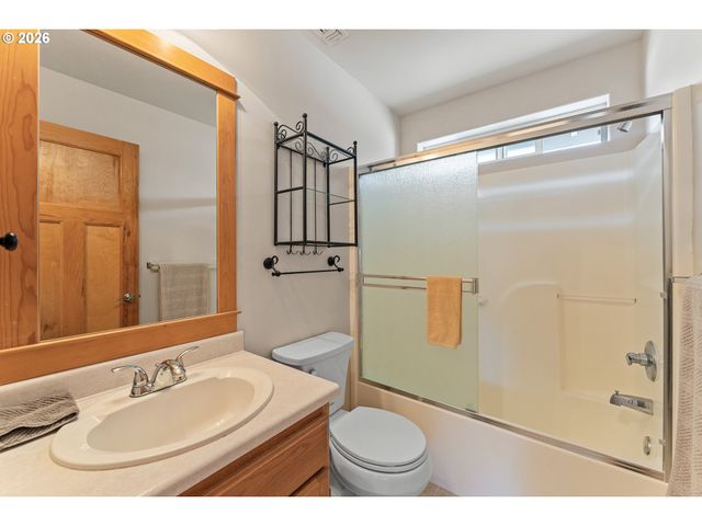 2188 MARIE Dr, Grants Pass, OR 97526