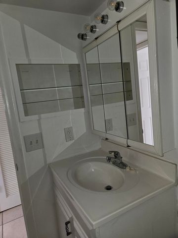 278 Windsor M, West Palm Beach, FL 33417