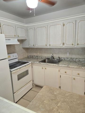 278 Windsor M, West Palm Beach, FL 33417