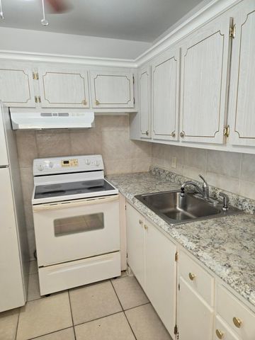 278 Windsor M, West Palm Beach, FL 33417