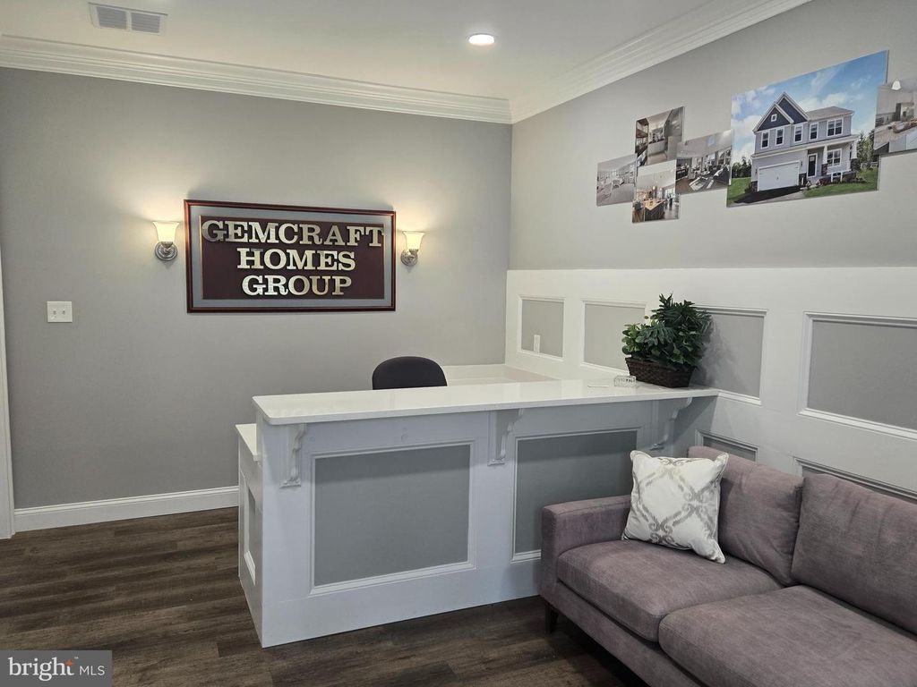 133 N BROADWAY N #C101, PENNSVILLE, NJ 08070 — exterior