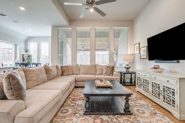 5482 Bradford Green Trail, Flower Mound, TX 75028
