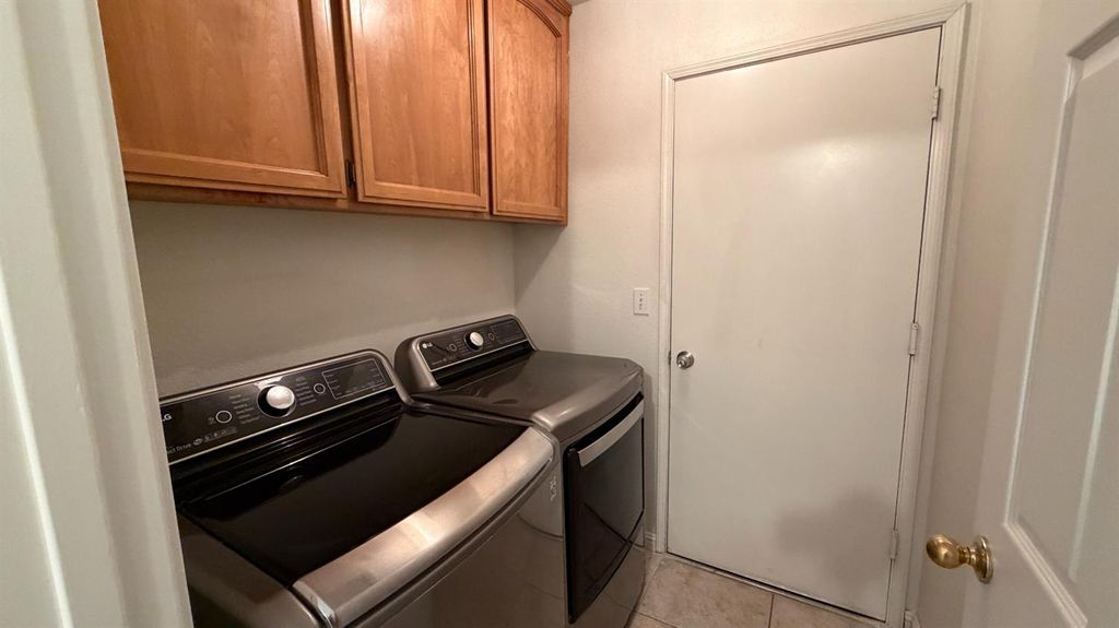 Image 30 of property listing at 2092 Jasper Street, Selma, CA 93662