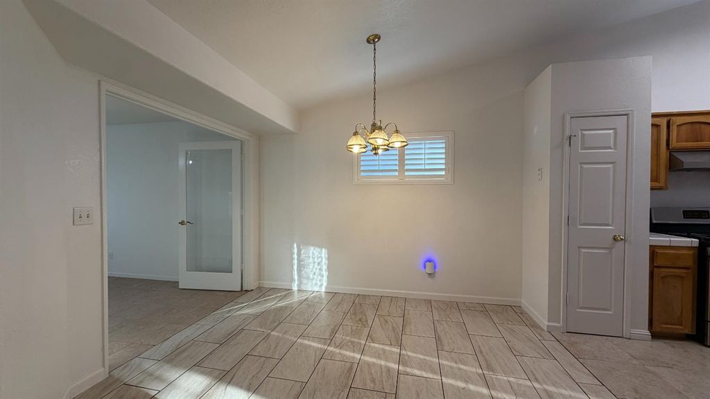 Image 9 of property listing at 2092 Jasper Street, Selma, CA 93662
