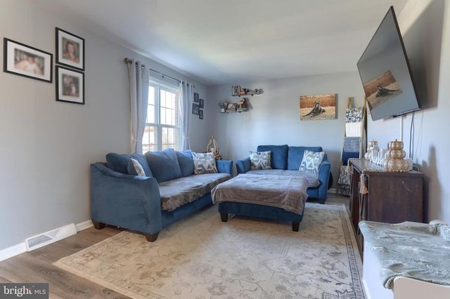 1015 S 3RD ST, Lebanon, PA 17042