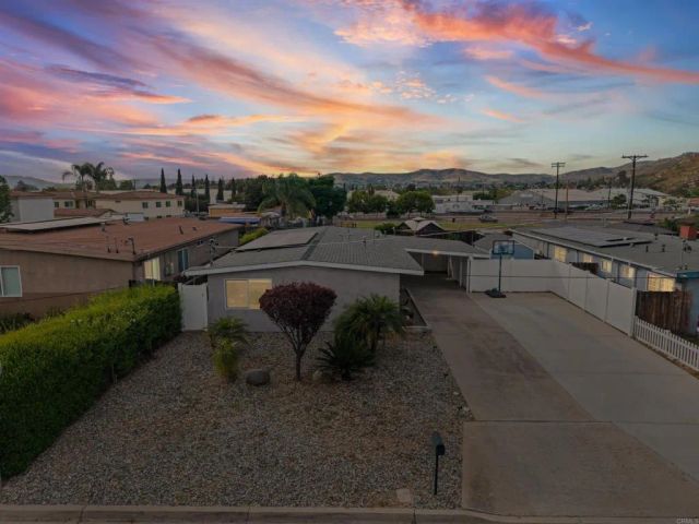 11140 Meadow Terrace Drive, Santee, CA 92071