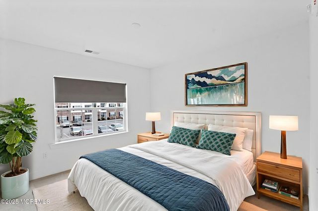 827 Stiller Lane 827, Monroe, NJ 08831