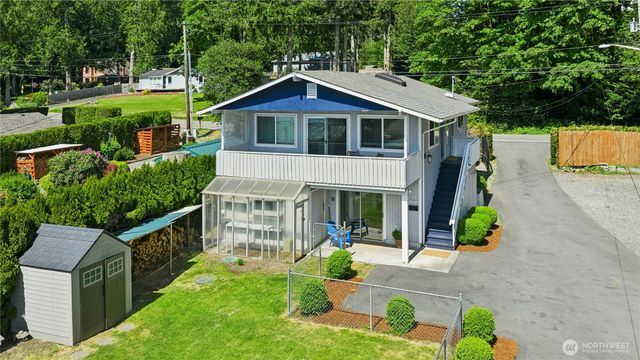 31025 E Lake Morton Drive SE, Kent, WA 98042