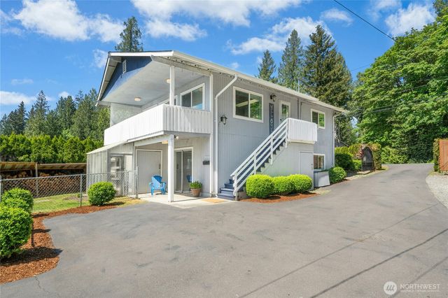 31025 E Lake Morton Drive SE, Kent, WA 98042