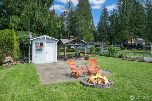 31025 E Lake Morton Drive SE, Kent, WA 98042