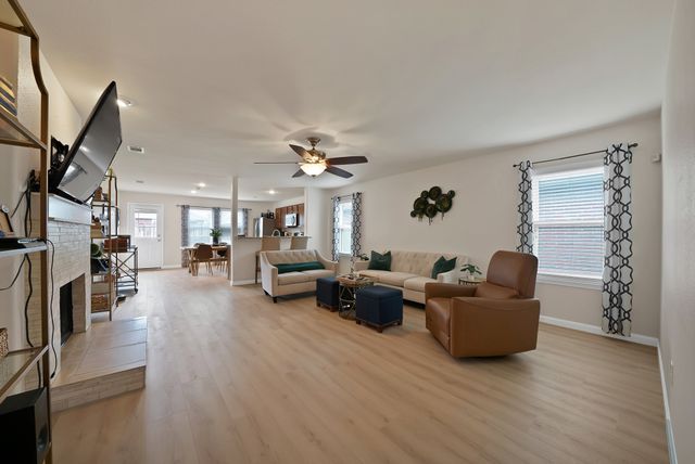 5705 Talons Crest Circle, Fort Worth, TX 76179