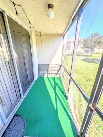 7960 NW 50th Street 104, Lauderhill, FL 33351