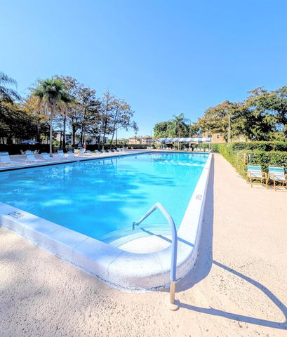 7960 NW 50th Street 104, Lauderhill, FL 33351