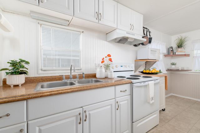 10885 SE Federal Hwy 32 Highway, Hobe Sound, FL 33455
