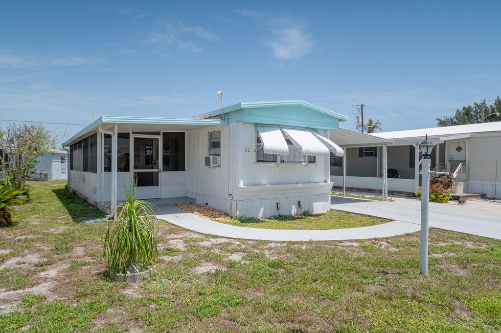 10885 SE Federal Hwy 32 Highway, Hobe Sound, FL 33455