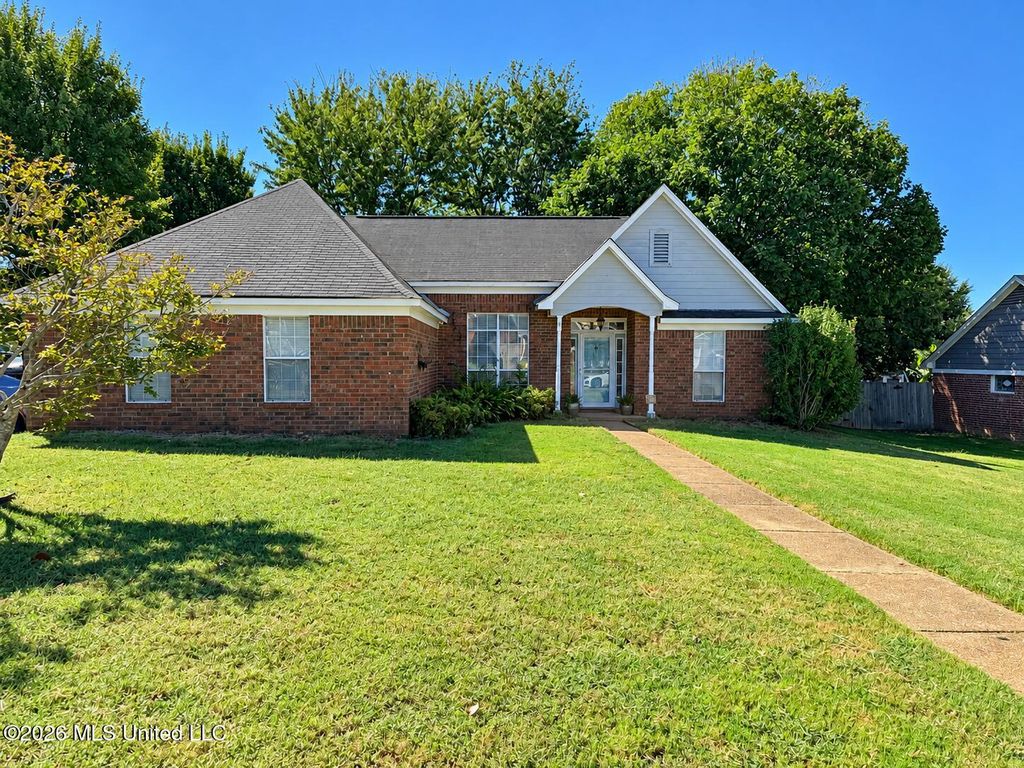 9635 N Geneva Loop, Olive Branch, MS 38654 — exterior
