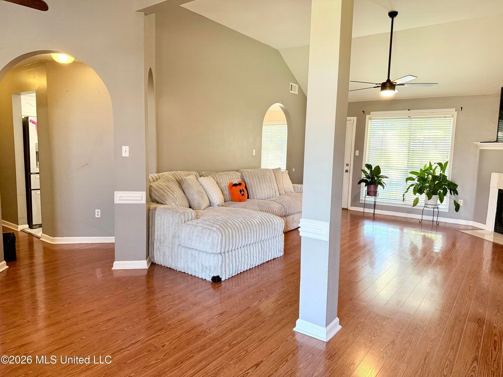 9635 N Geneva Loop, Olive Branch, MS 38654 — photo 4