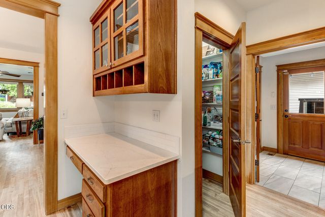 157 NW Black Hawk Avenue, Bend, OR 97703
