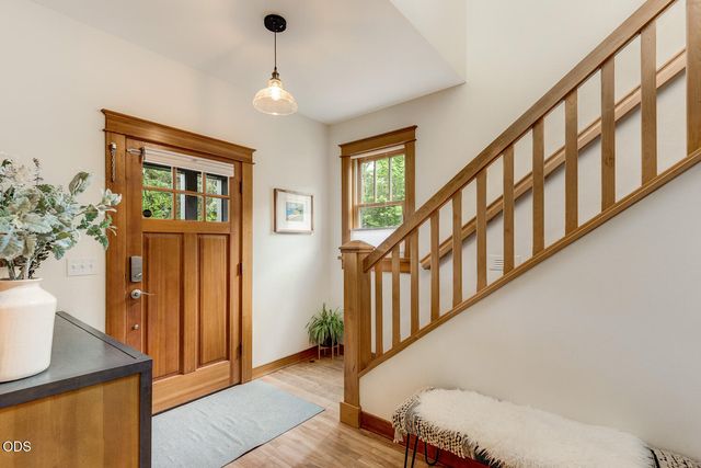 157 NW Black Hawk Avenue, Bend, OR 97703