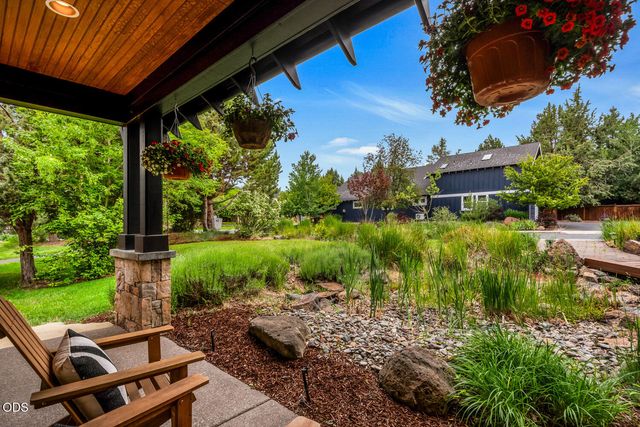 157 NW Black Hawk Avenue, Bend, OR 97703