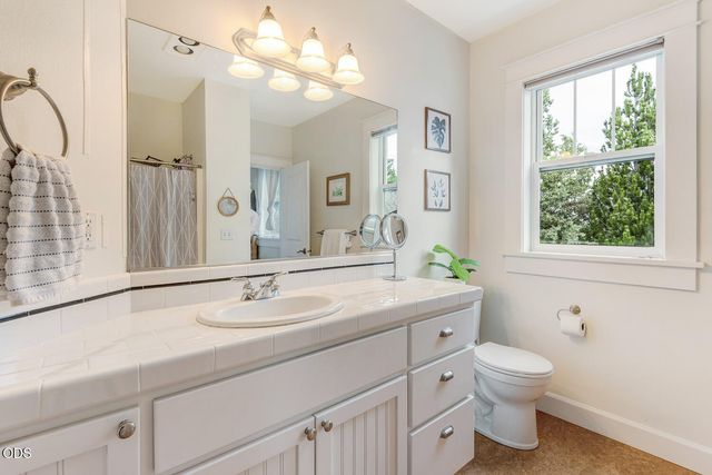 157 NW Black Hawk Avenue, Bend, OR 97703