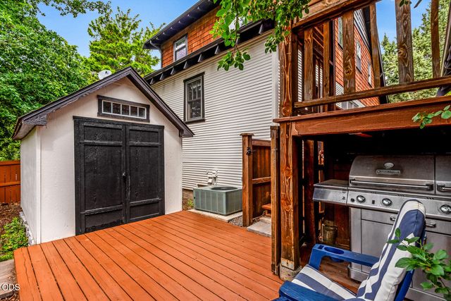 157 NW Black Hawk Avenue, Bend, OR 97703