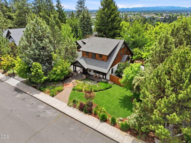 157 NW Black Hawk Avenue, Bend, OR 97703