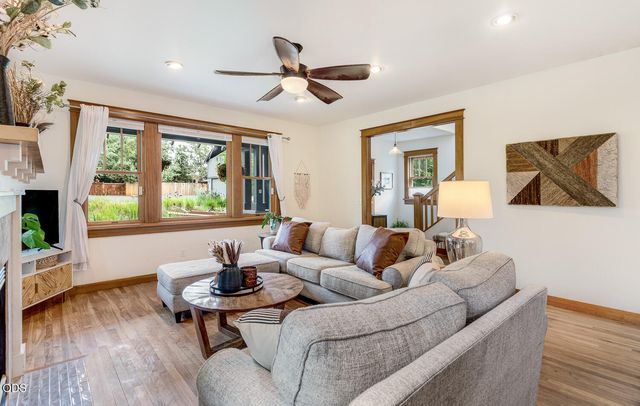 157 NW Black Hawk Avenue, Bend, OR 97703